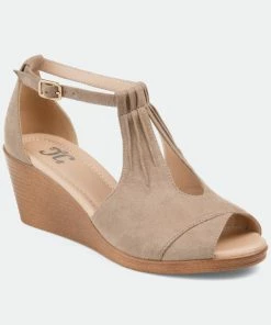 Journee Collection Women&apos;s Tru Comfort Foam Kedzie Wedge