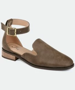 Journee Collection Women&apos;s Loreta Flat