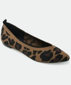 Journee Collection Women&apos;s Tru Comfort Foam Tayleen Flat