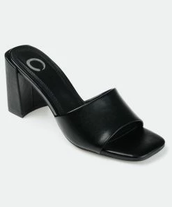 Journee Collection Women&apos;s Alisia Pump