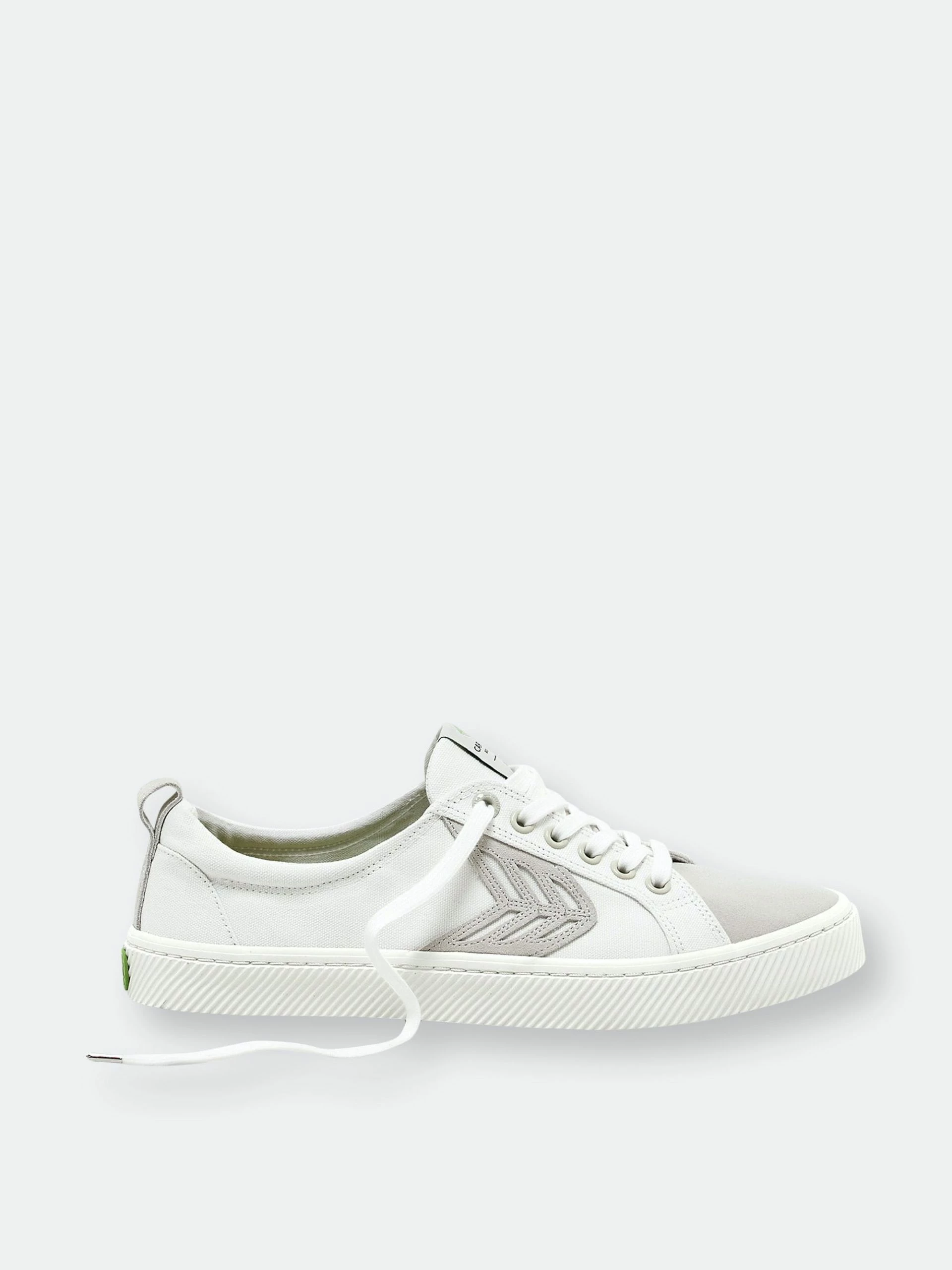 CARIUMA CATIBA Low Off White Canvas Ice Suede Accents Sneaker Women