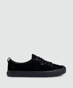 CARIUMA OCA Low All Black Suede Sneaker Women