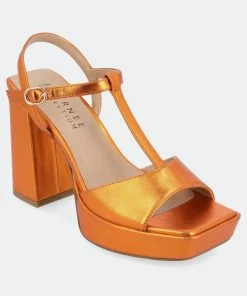 Journee Collection Women&apos;s Parson Sandals