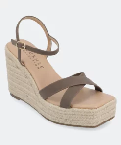 Journee Collection Women&apos;s Tru Comfort Foam Raniya Sandals