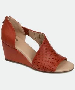 Journee Collection Women&apos;s Tru Comfort Foam Wide Width Aretha Wedge