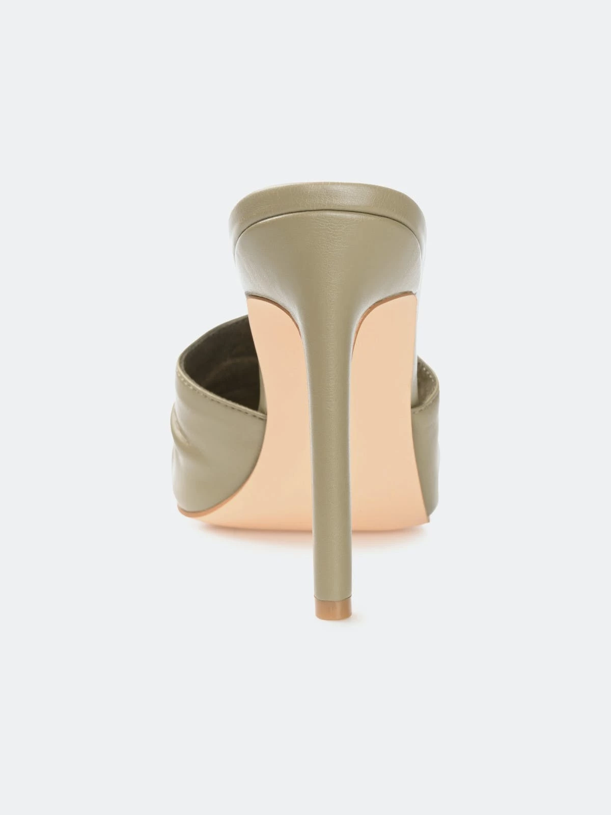 Journee Collection Women's Tru Comfort Foam Camber Pump - Image 3