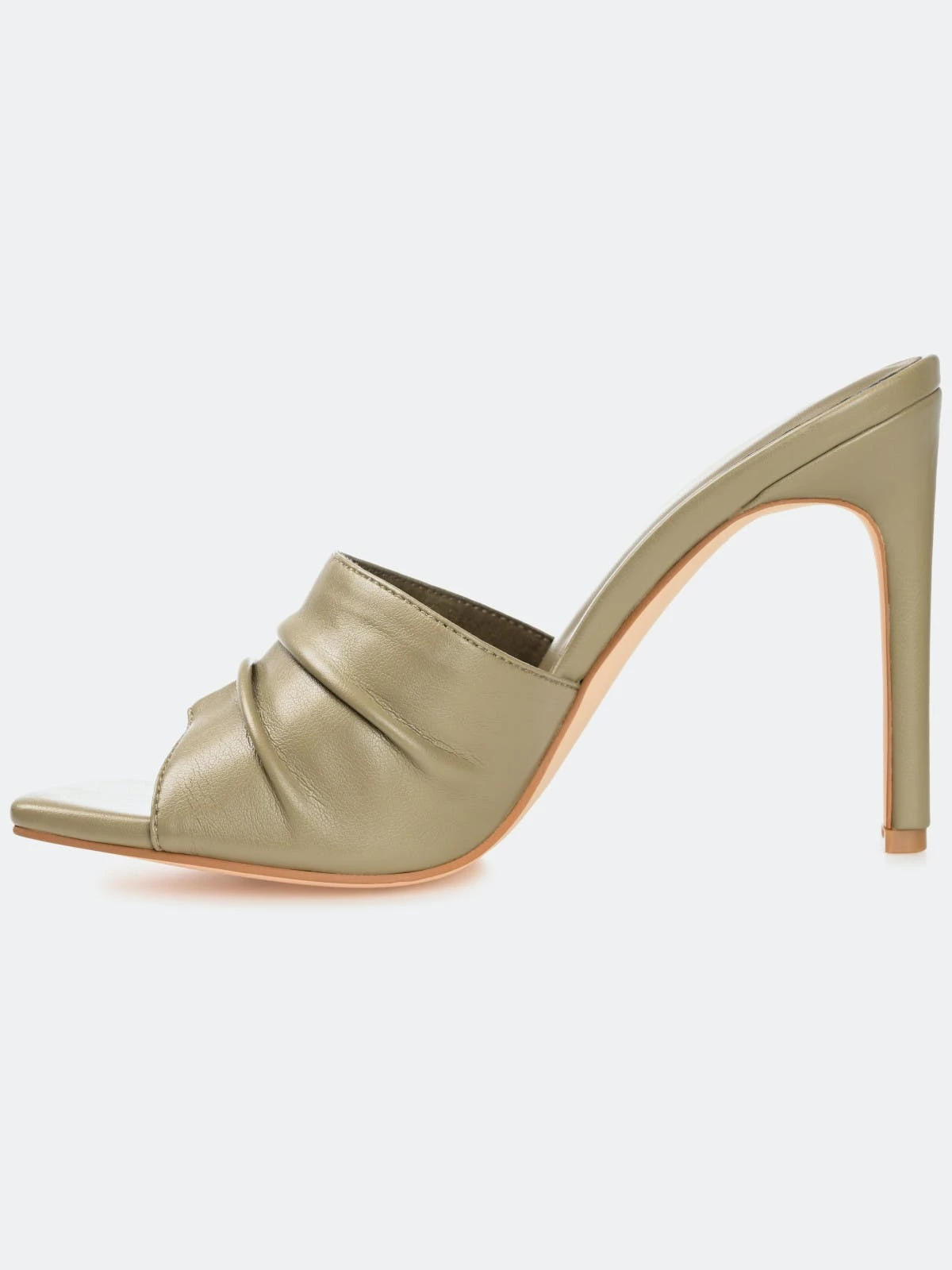 Journee Collection Women's Tru Comfort Foam Camber Pump - Image 2