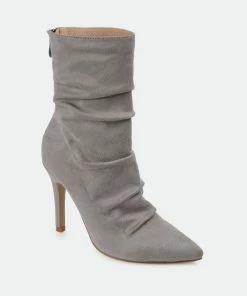 Journee Collection Women&apos;s Wide Width Markie Bootie