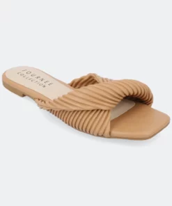 Journee Collection Women&apos;s Tru Comfort Foam Emalynn Sandals