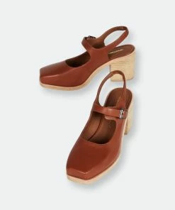 Intentionally Blank Office Cognac