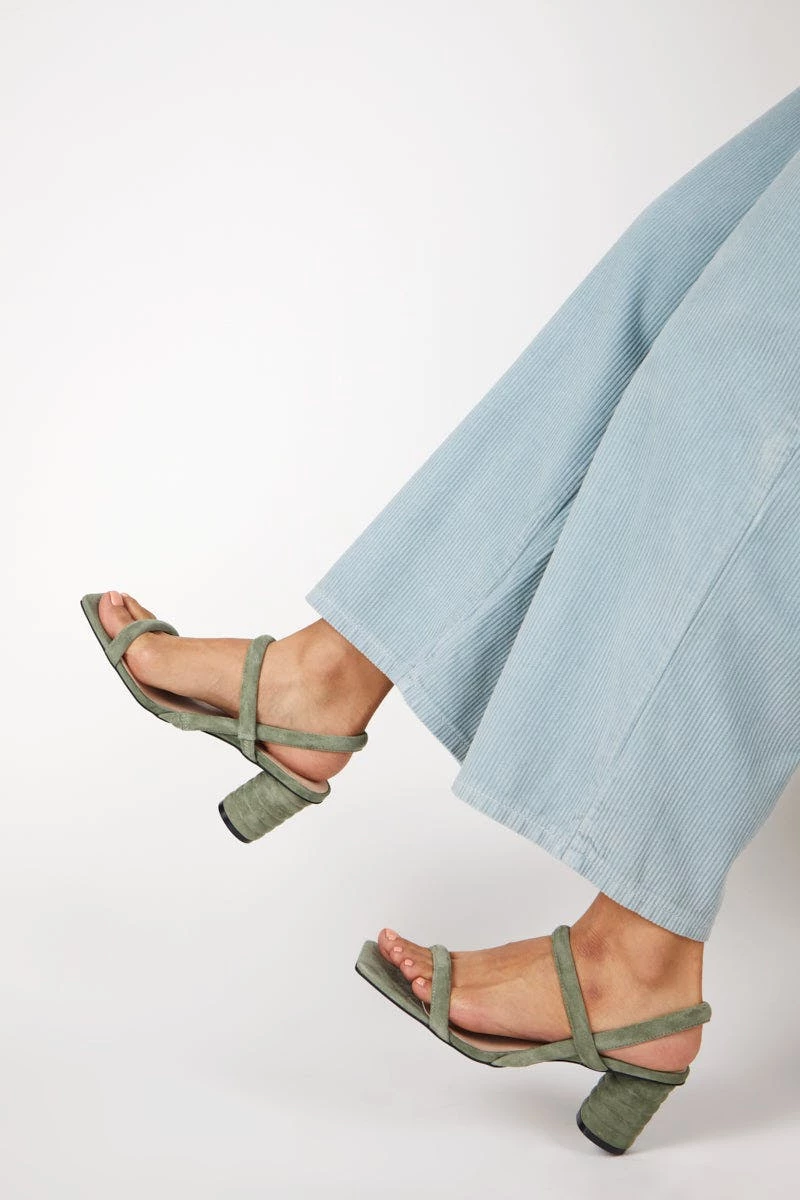 Intentionally Blank Kifton Sandal - Image 2