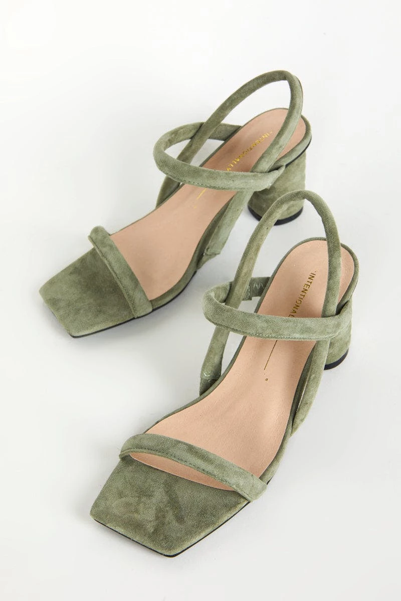 Intentionally Blank Kifton Sandal