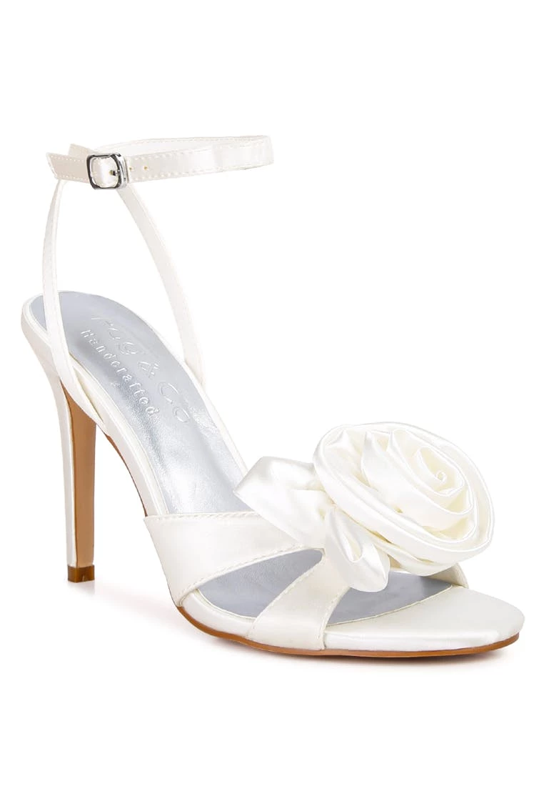 Rag & Co Haumet White Rose Bow Embellished Sandals - Image 2