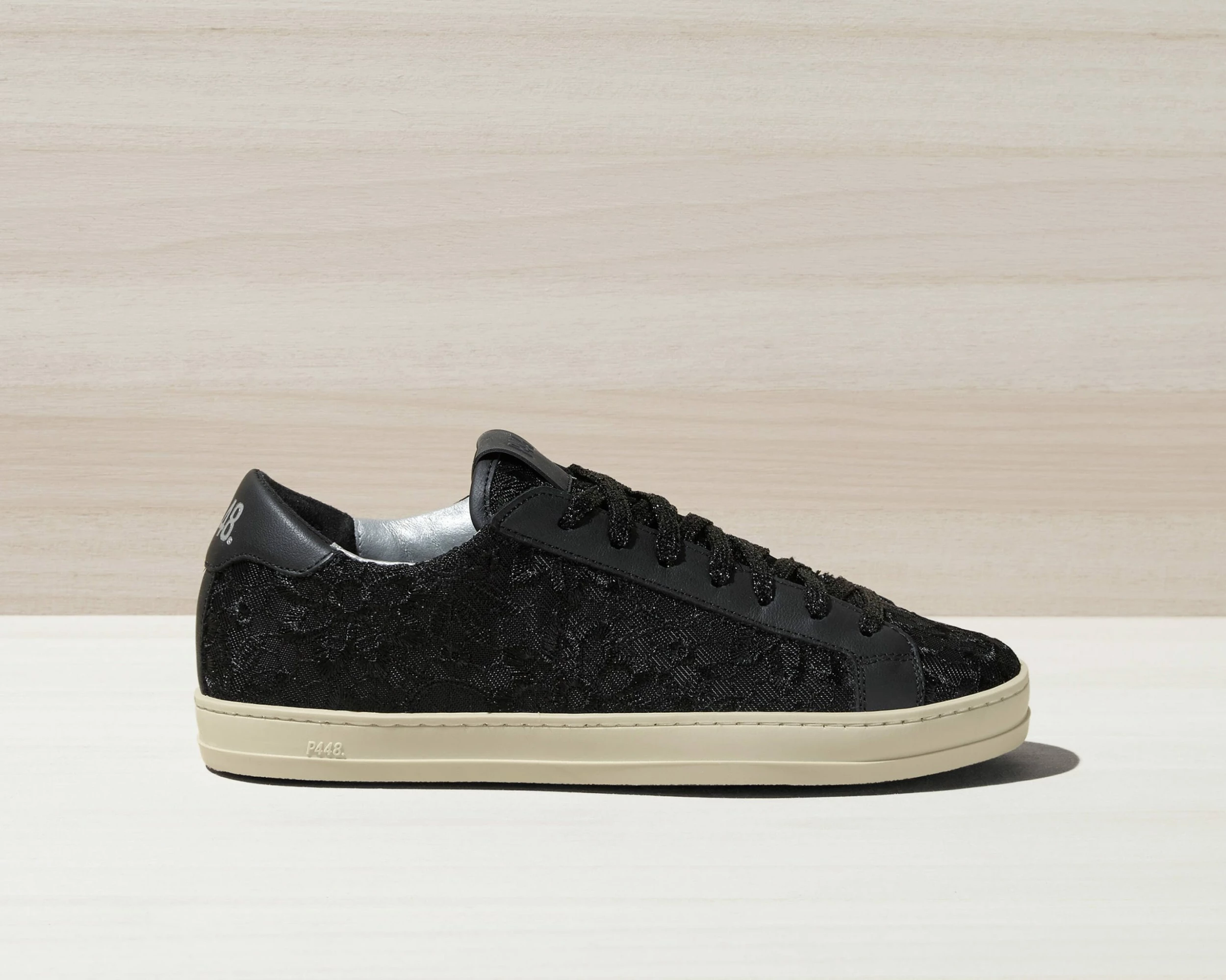 P448 John Mesh/Flower Sneaker