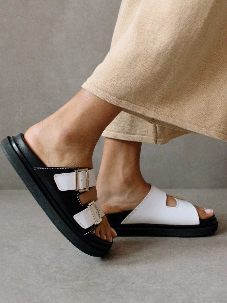 ALOHAS Buckle Strap Sandals - Image 2