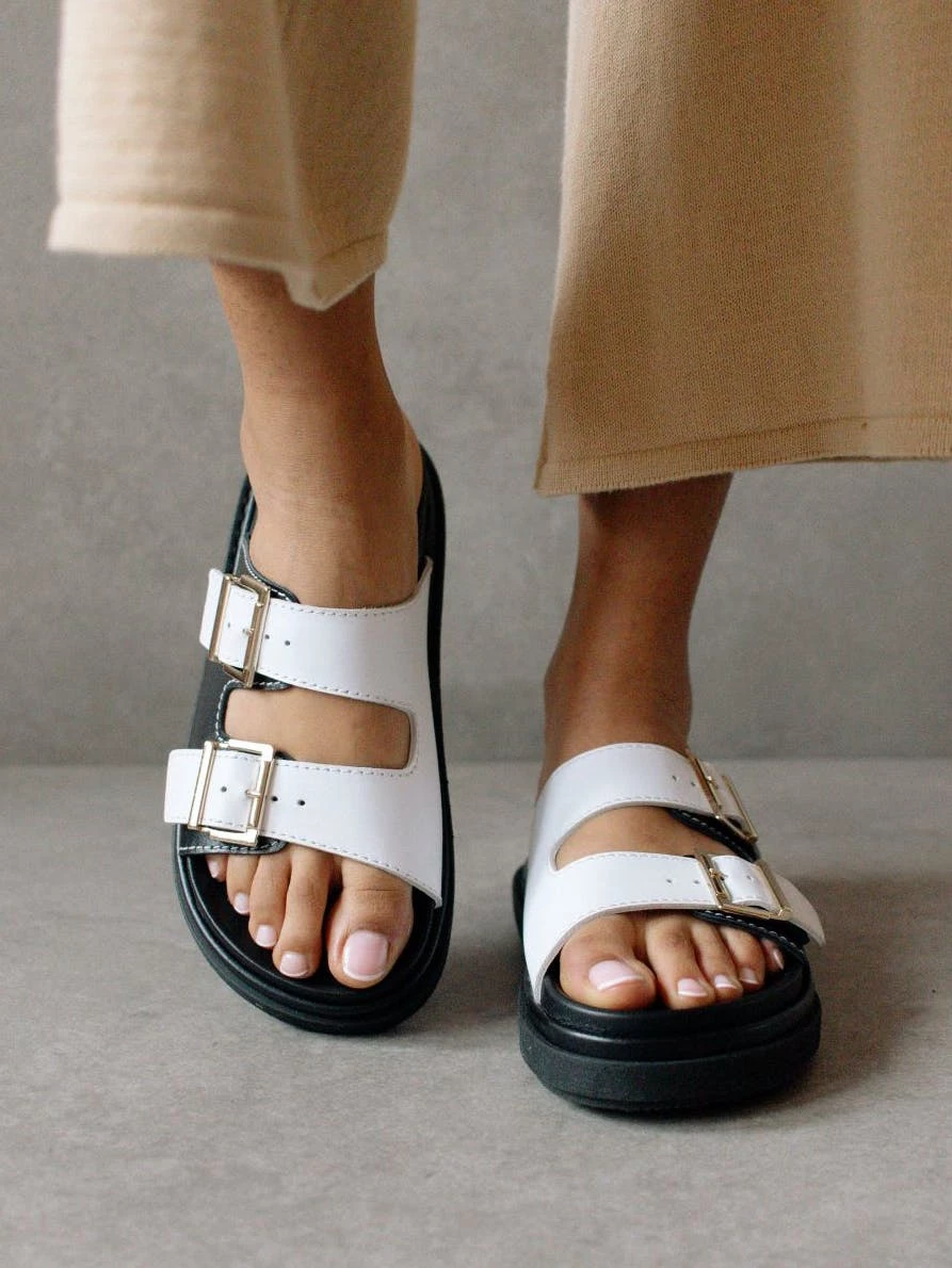ALOHAS Buckle Strap Sandals - Image 5