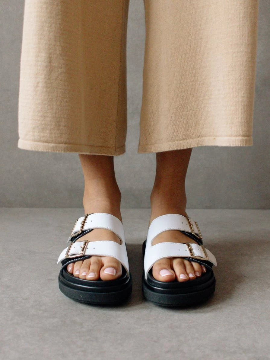 ALOHAS Buckle Strap Sandals - Image 6