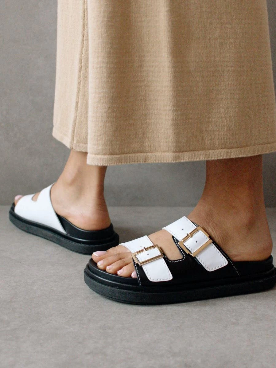 ALOHAS Buckle Strap Sandals