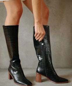 ALOHAS East Croco Boots