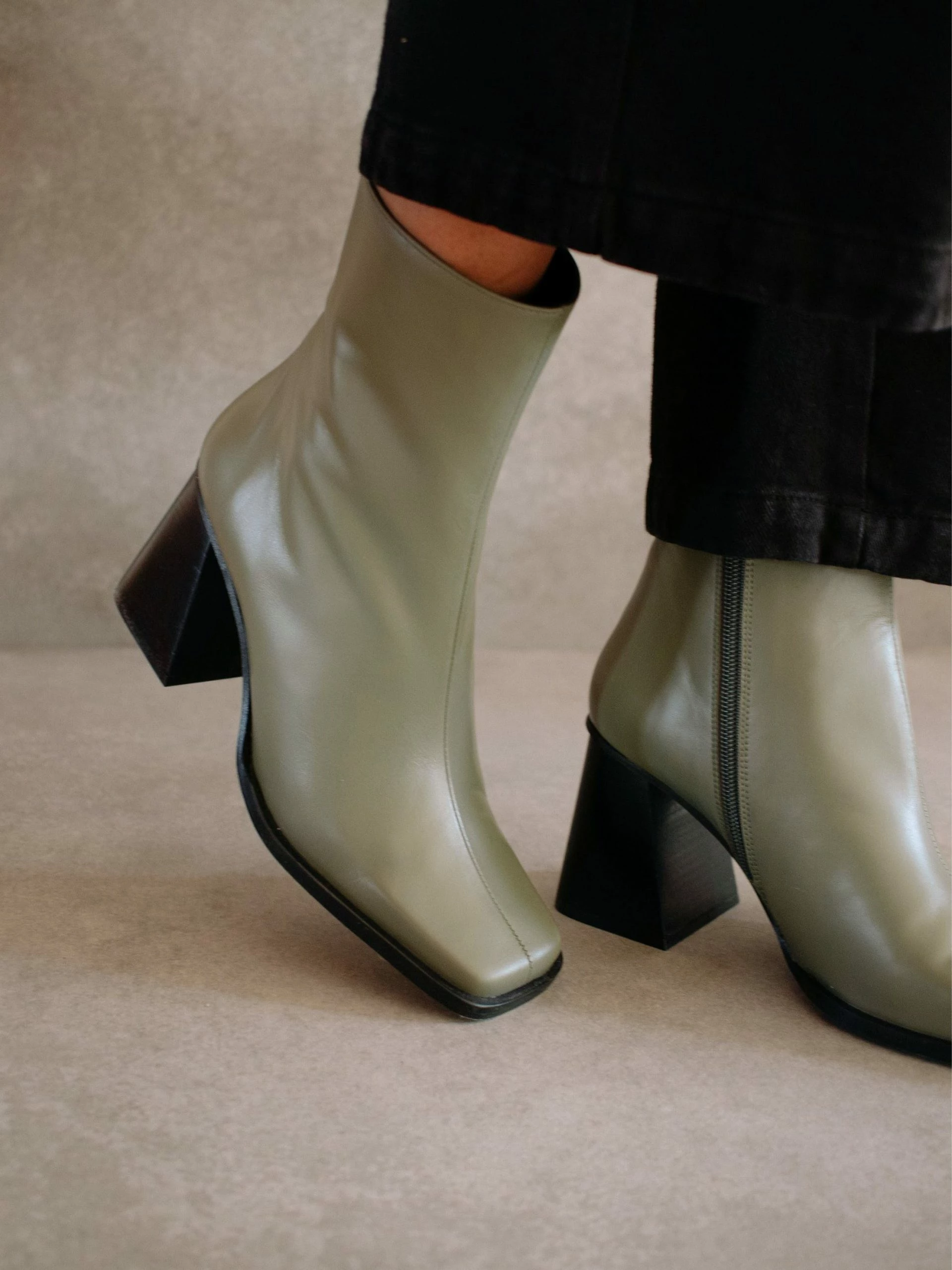 ALOHAS South Boots - Image 2