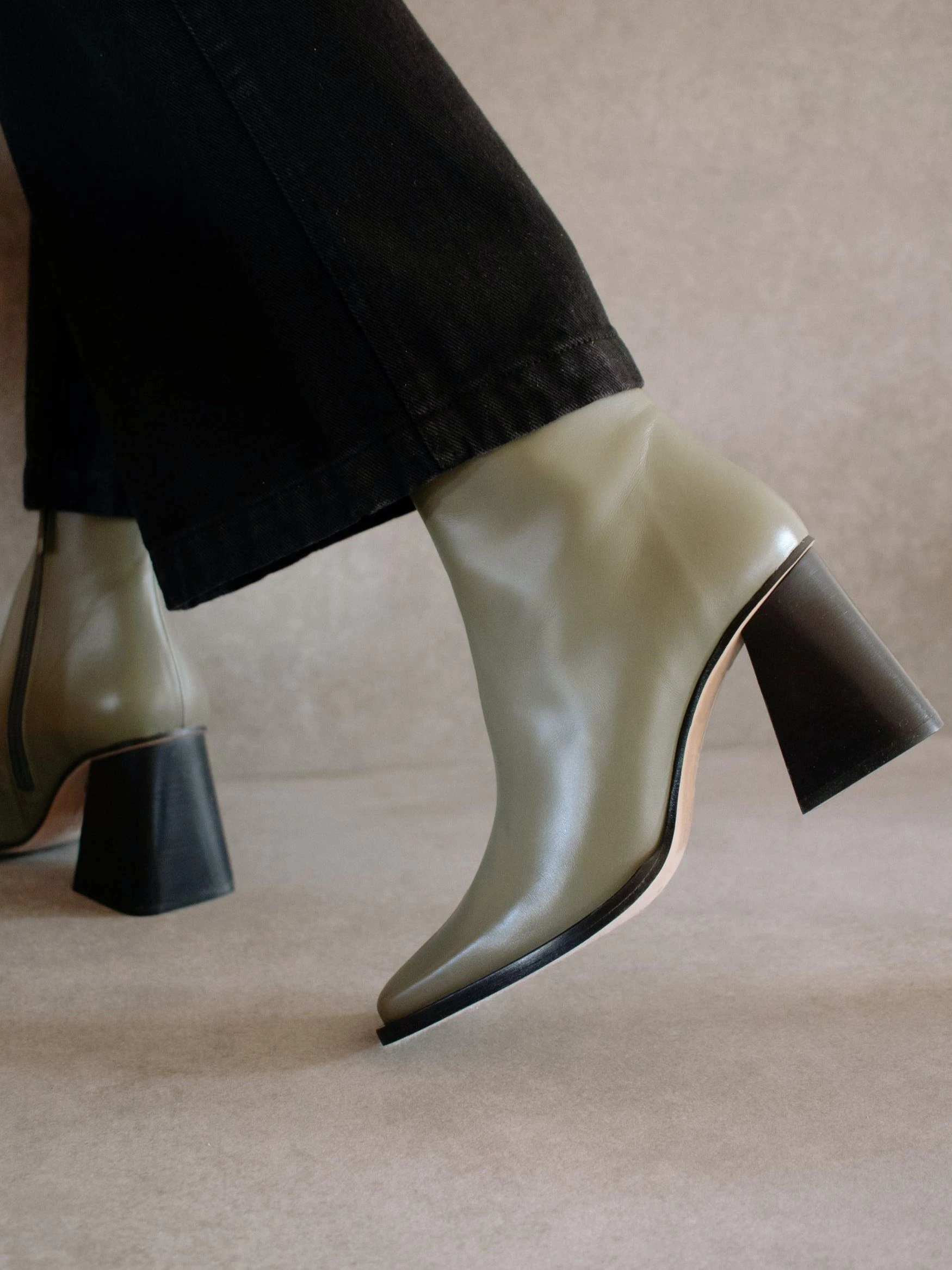 ALOHAS South Boots - Image 3