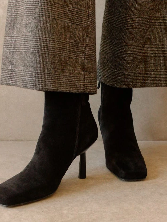 ALOHAS Frappe Boots - Image 4