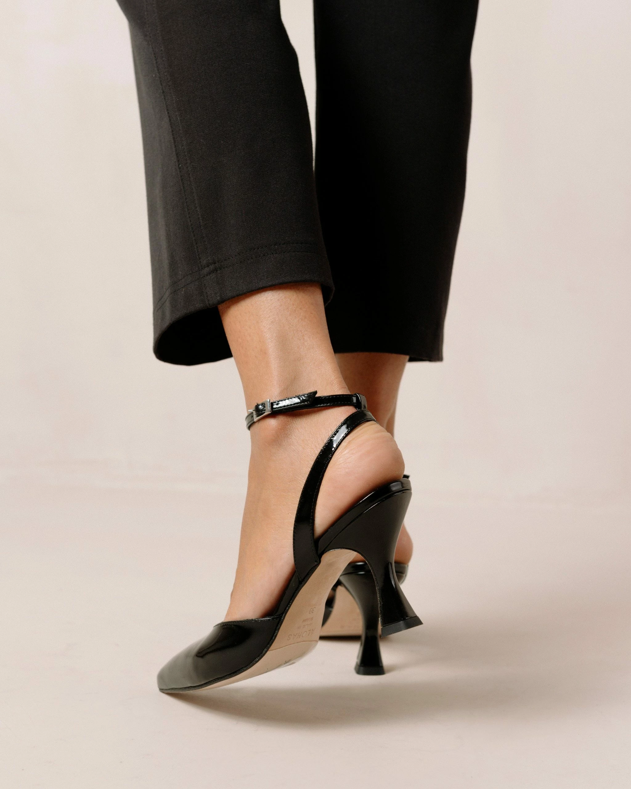 ALOHAS Cinderella Slingback Leather Pumps - Image 2