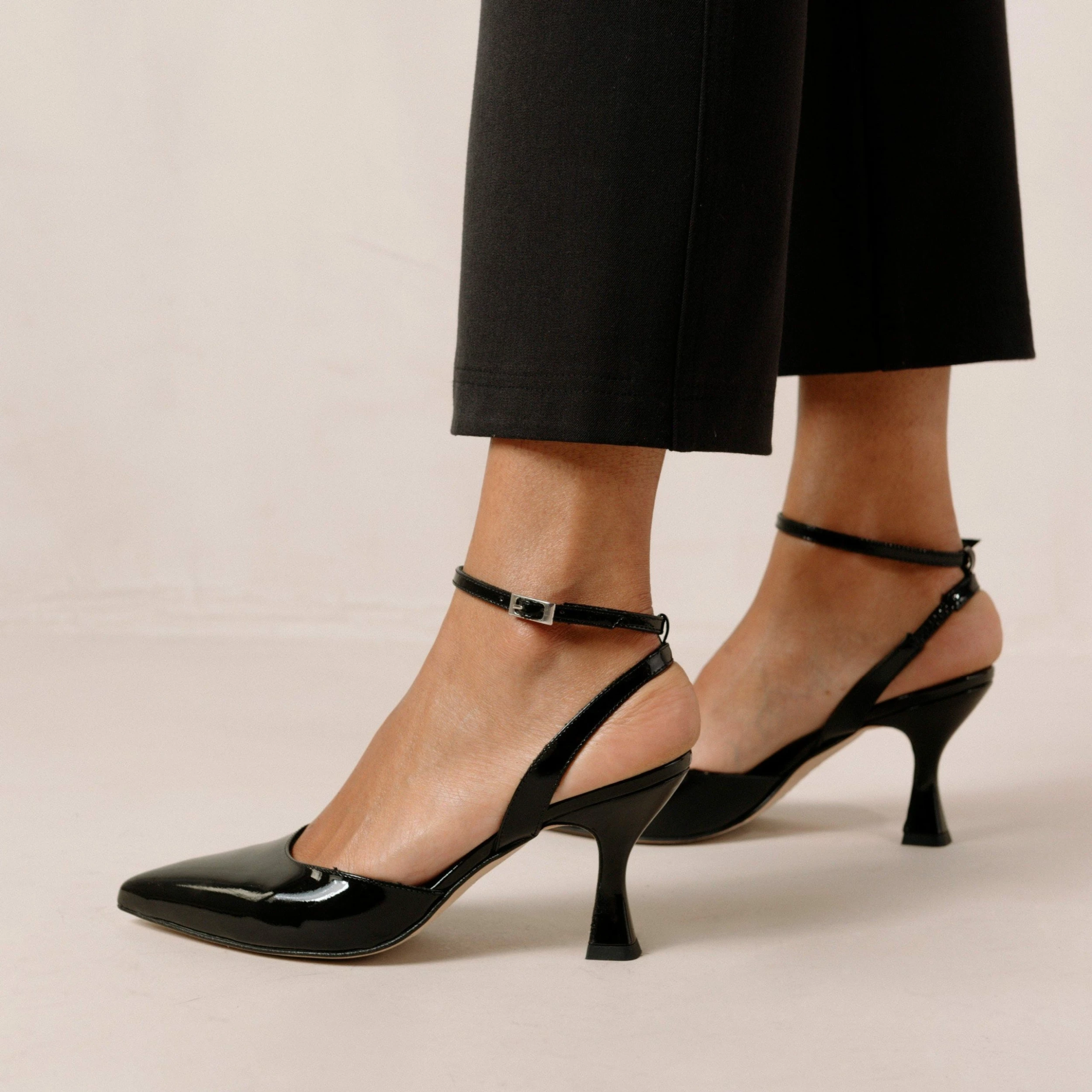 ALOHAS Cinderella Slingback Leather Pumps - Image 3