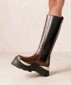 ALOHAS Roxie Chess Boots