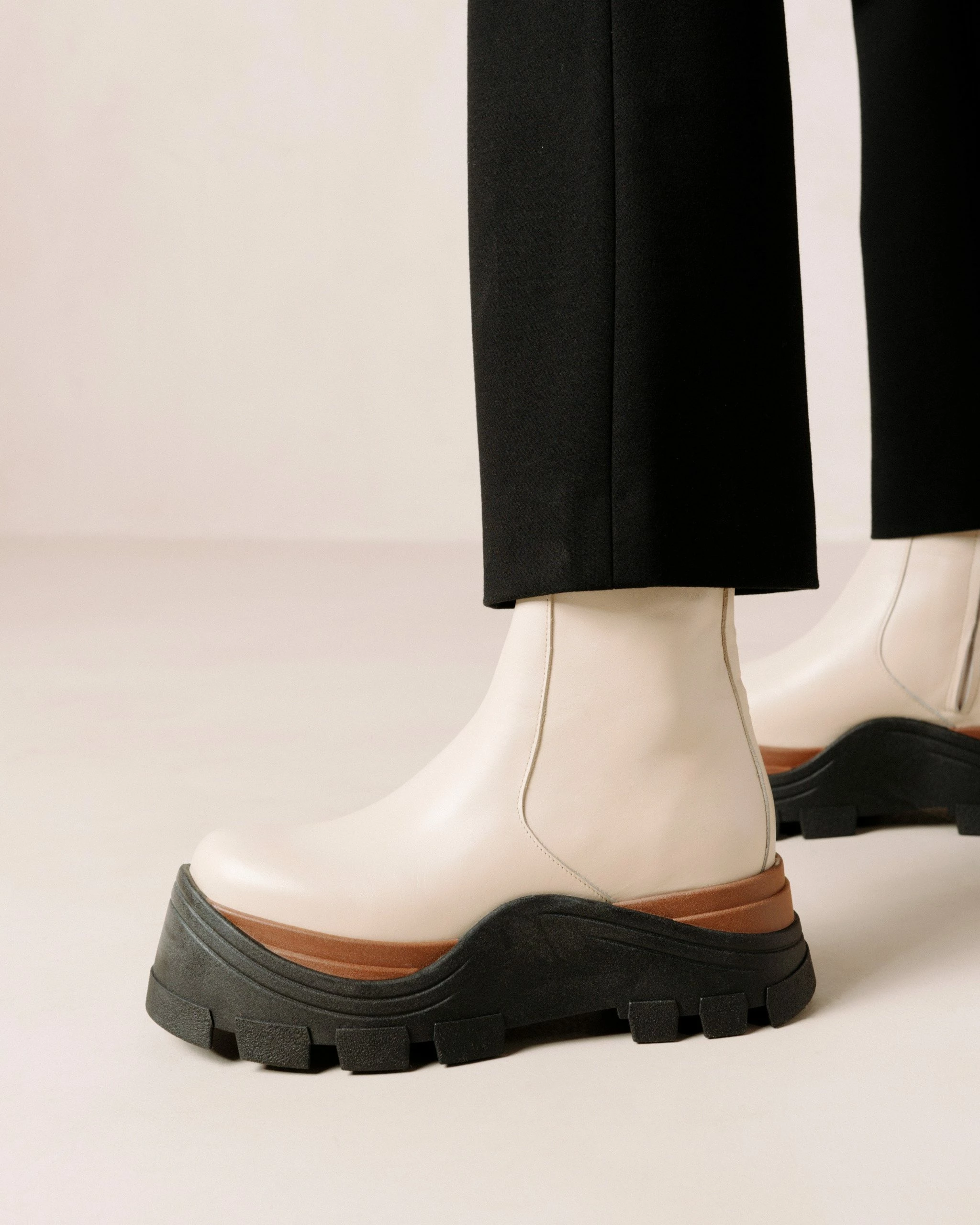 ALOHAS Sapphire Nutty Boots - Image 2